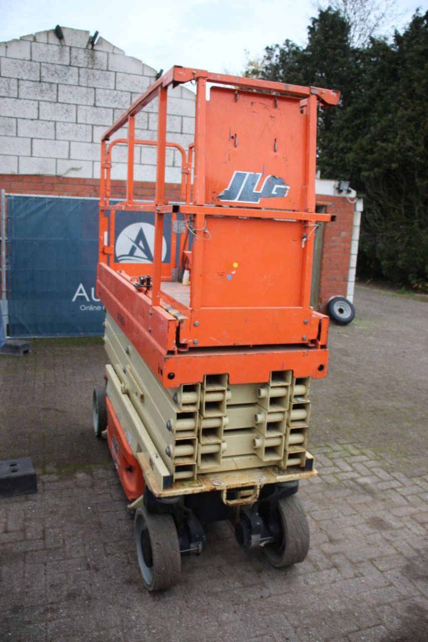 JLG 2632ES Electric Scissor Lift 9.77m 2015