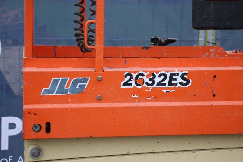 JLG 2632ES Electric Scissor Lift 9.77m 2015
