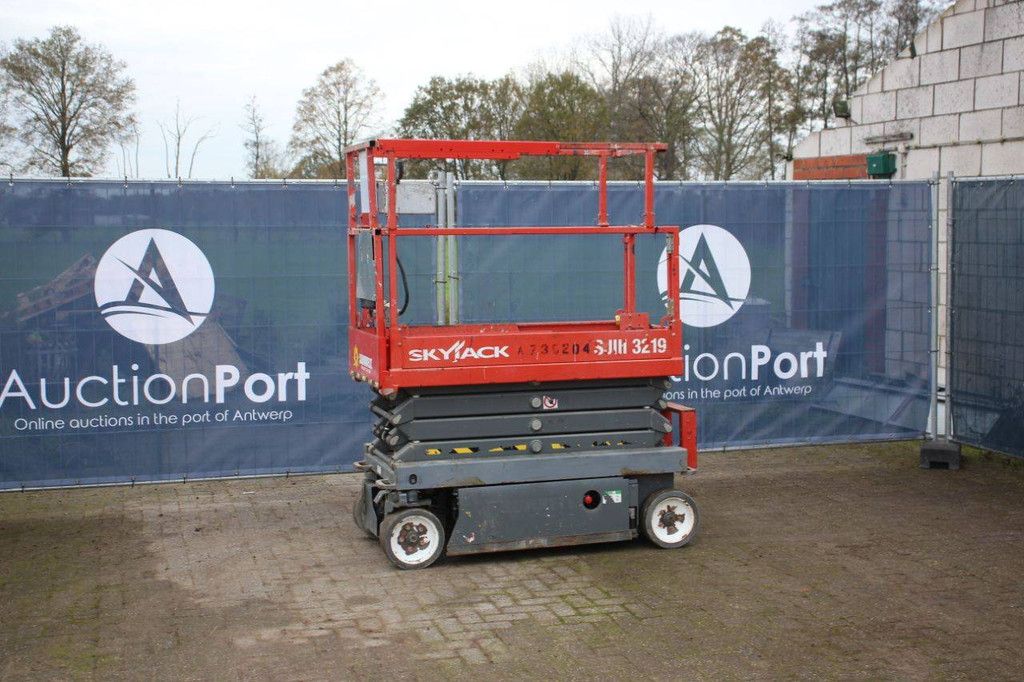 Scissor Lift Skyjack SJ3219 Electric 7.8m 2016