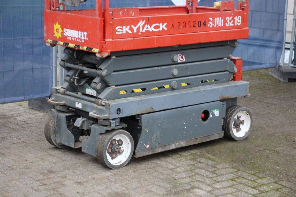 Scissor Lift Skyjack SJ3219 Electric 7.8m 2016