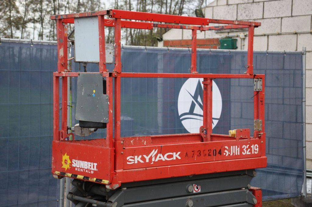 Scissor Lift Skyjack SJ3219 Electric 7.8m 2016