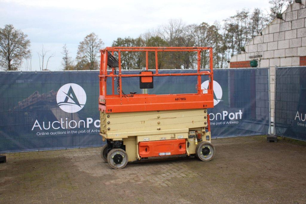 JLG 2632ES Electric Scissor Lift 9.77m 2015