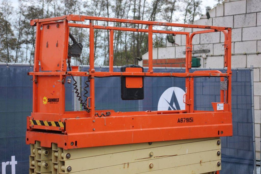 JLG 2632ES Electric Scissor Lift 9.77m 2015