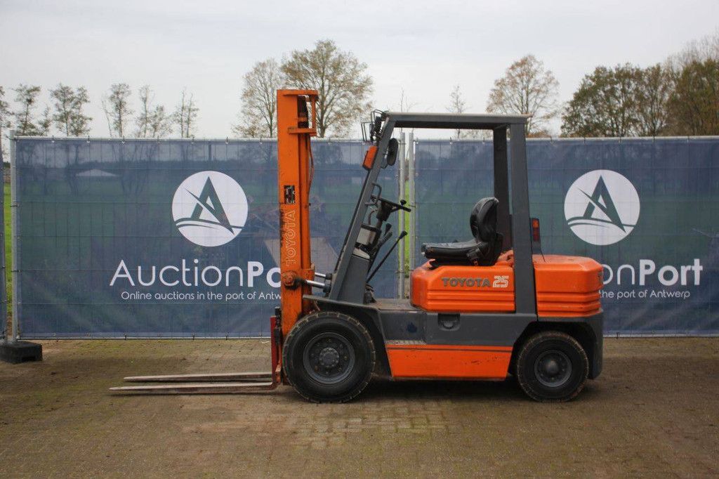Heftruck Toyota 5FG25 Benzine 2500kg 4m 1990