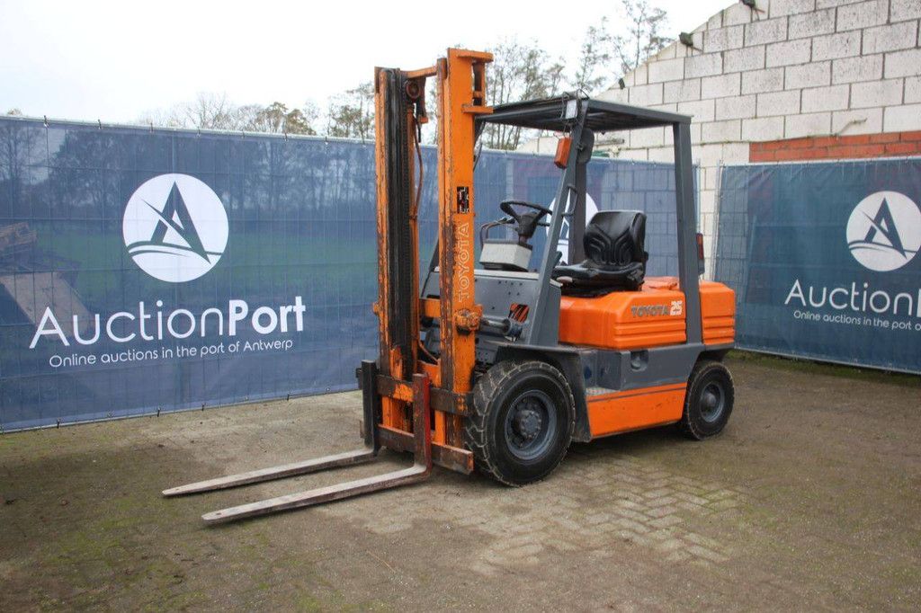 Heftruck Toyota 5FG25 Benzine 2500kg 4m 1990