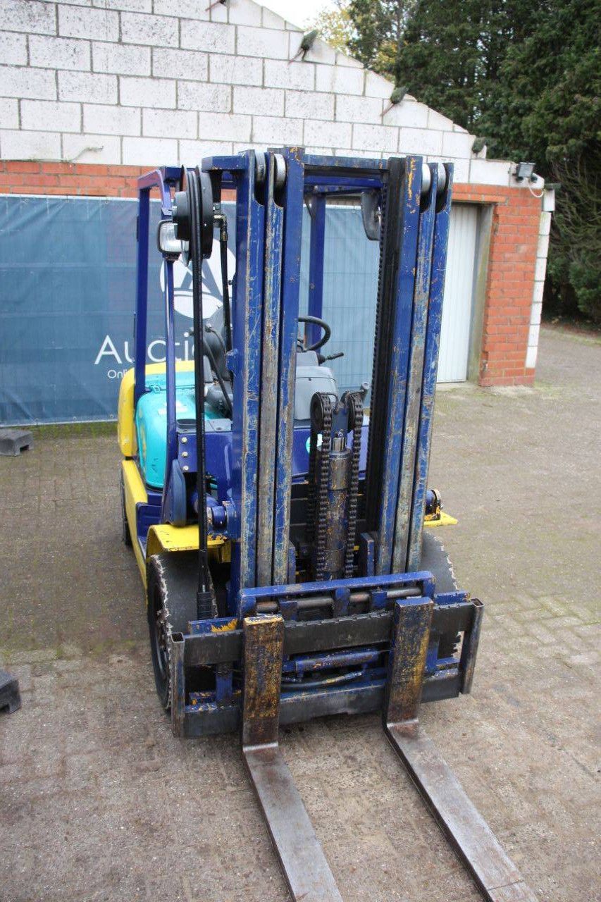 Komatsu FD25T-12 Diesel-Gabelstapler, 2500 kg, 4 m