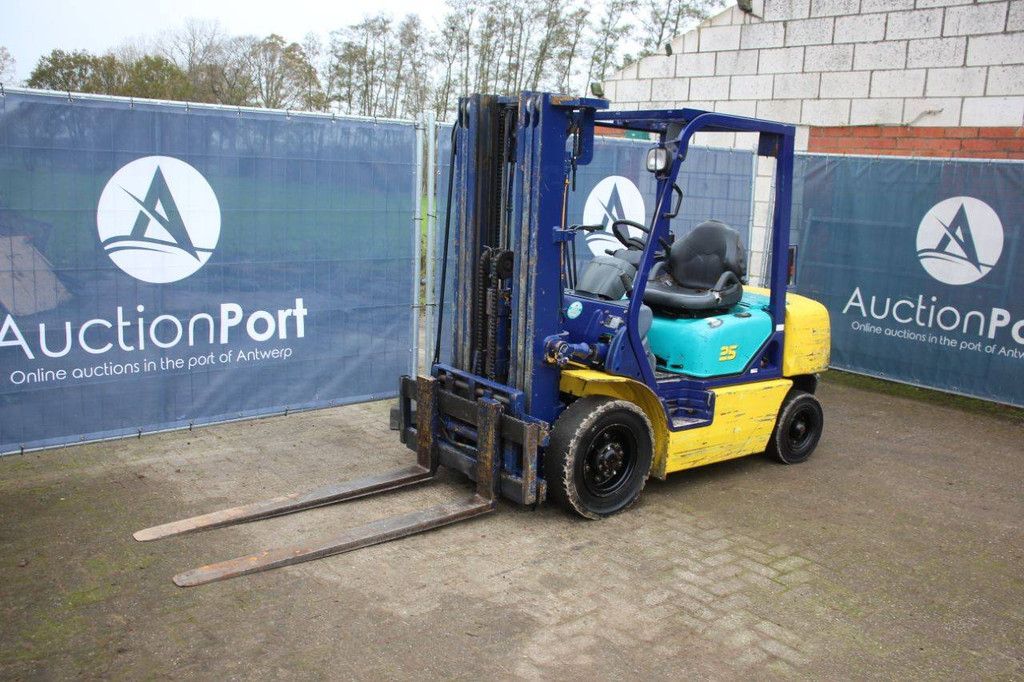 Komatsu FD25T-12 Diesel-Gabelstapler, 2500 kg, 4 m