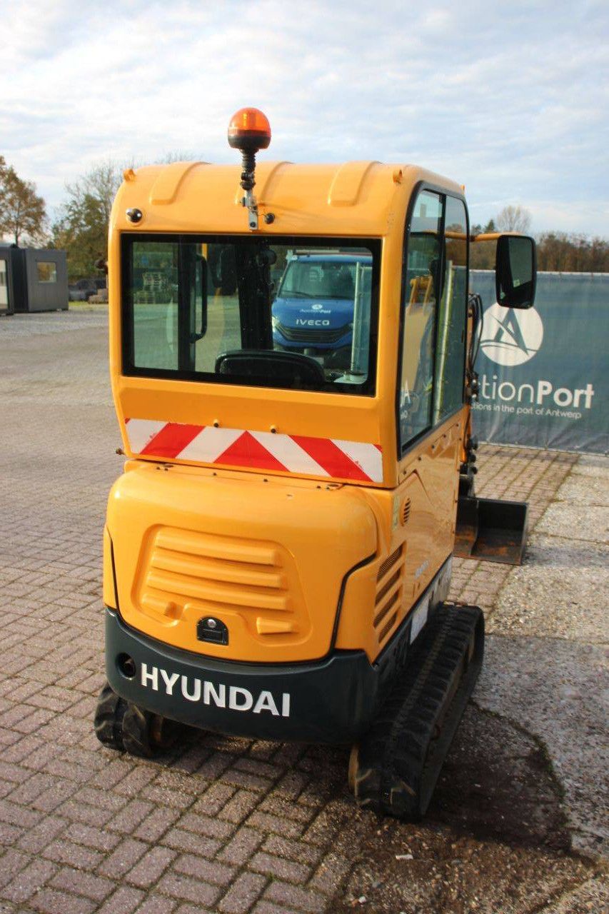 Mini excavator Hyundai Robex 18-9 Diesel 13.6kW 2019