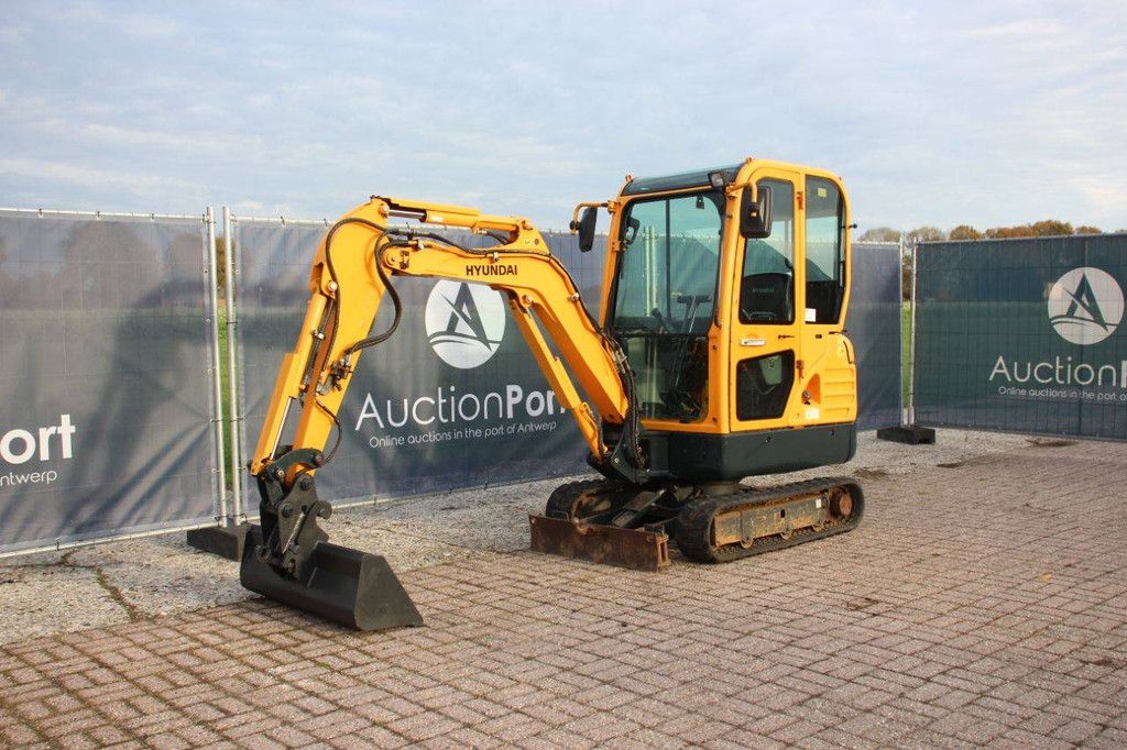 Mini excavator Hyundai Robex 18-9 Diesel 13.6kW 2019