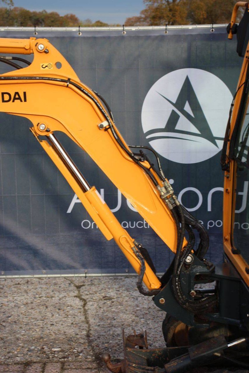Mini excavator Hyundai Robex 18-9 Diesel 13.6kW 2019