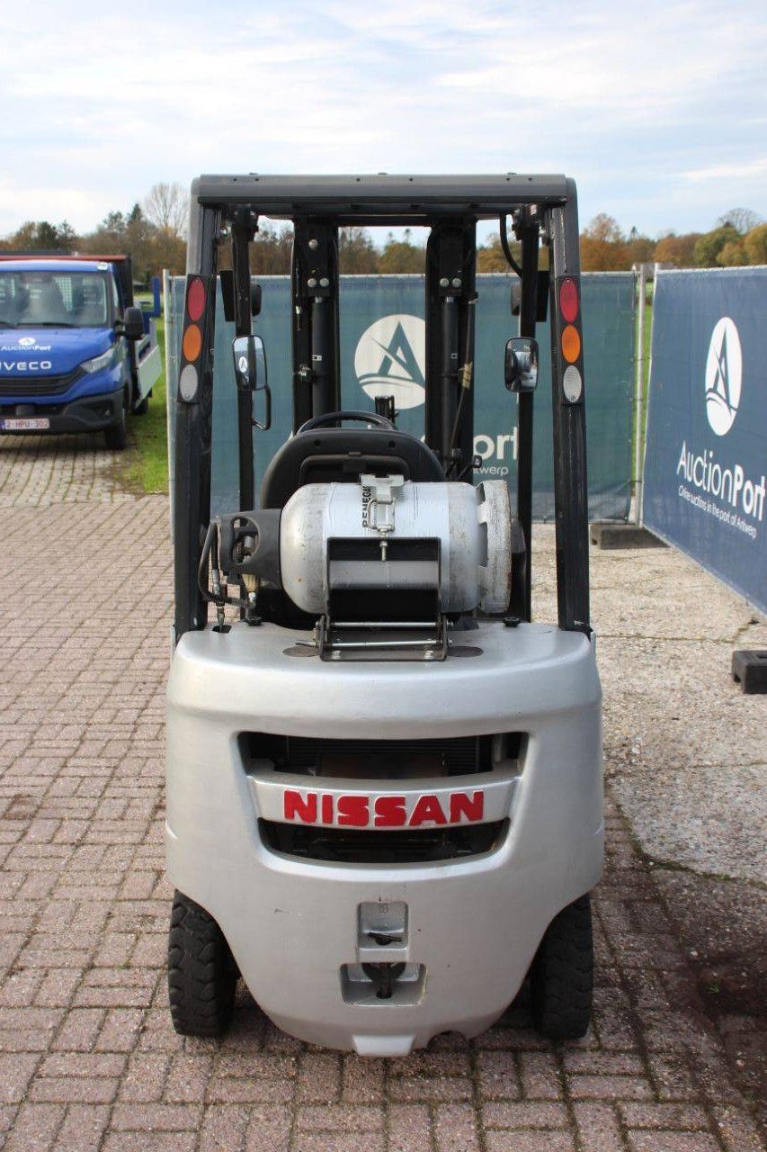 Gabelstapler Nissan P1P1A15D LPG 1500kg 4,75m 2011