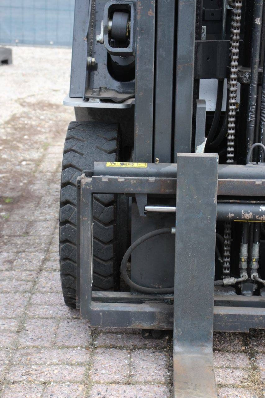 Gabelstapler Nissan P1P1A15D LPG 1500kg 4,75m 2011