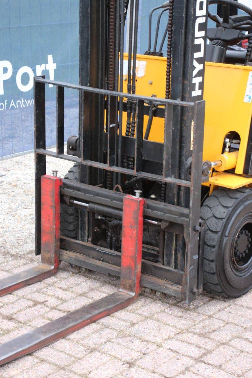 Forklift Hyundai HLF 18-5 LPG 1750kg 3.3m