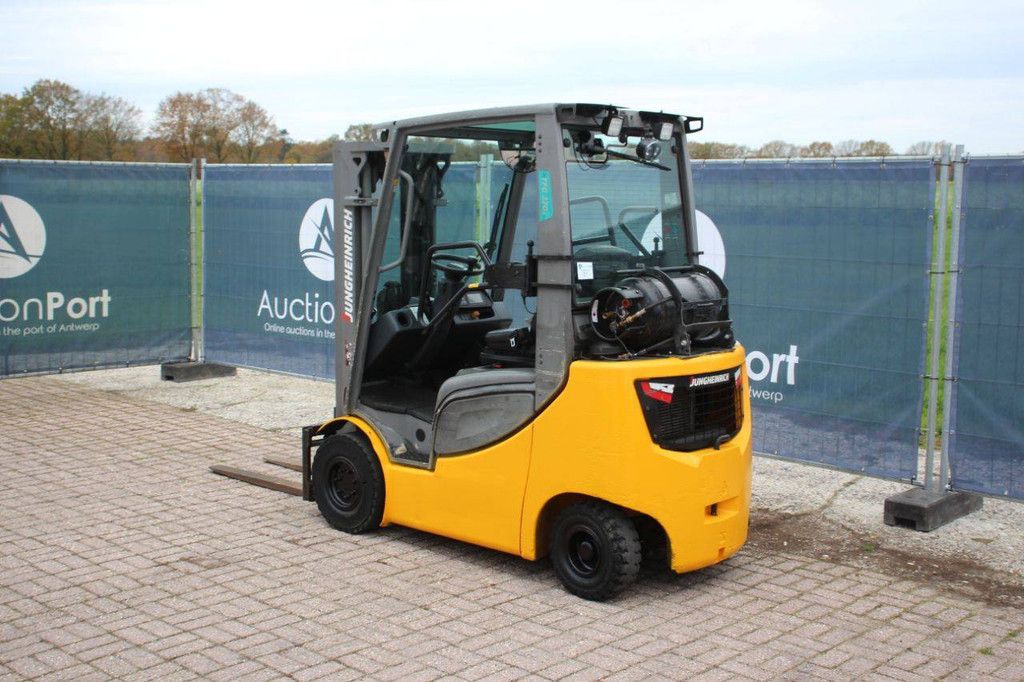 Gabelstapler Jungheinrich TFG 320s LPG 2000kg 4,4m 2018