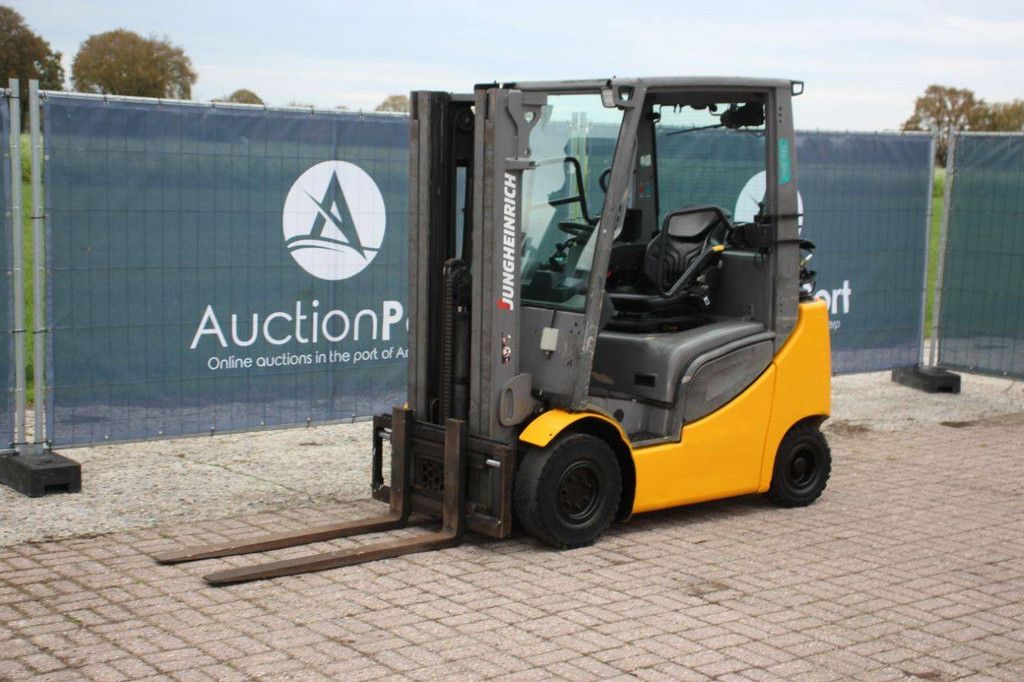 Gabelstapler Jungheinrich TFG 320s LPG 2000kg 4,4m 2018