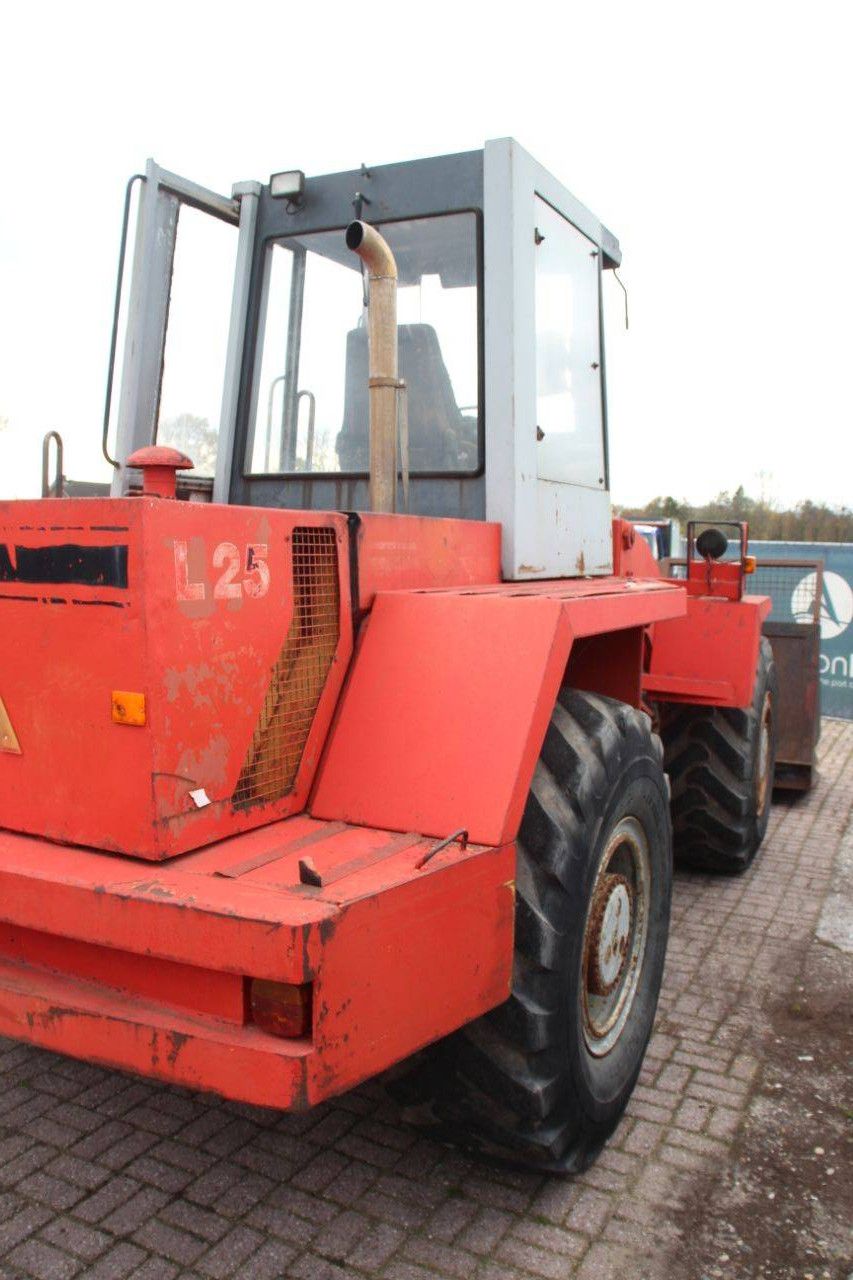 Wheel loader O&K L25 Diesel 1989