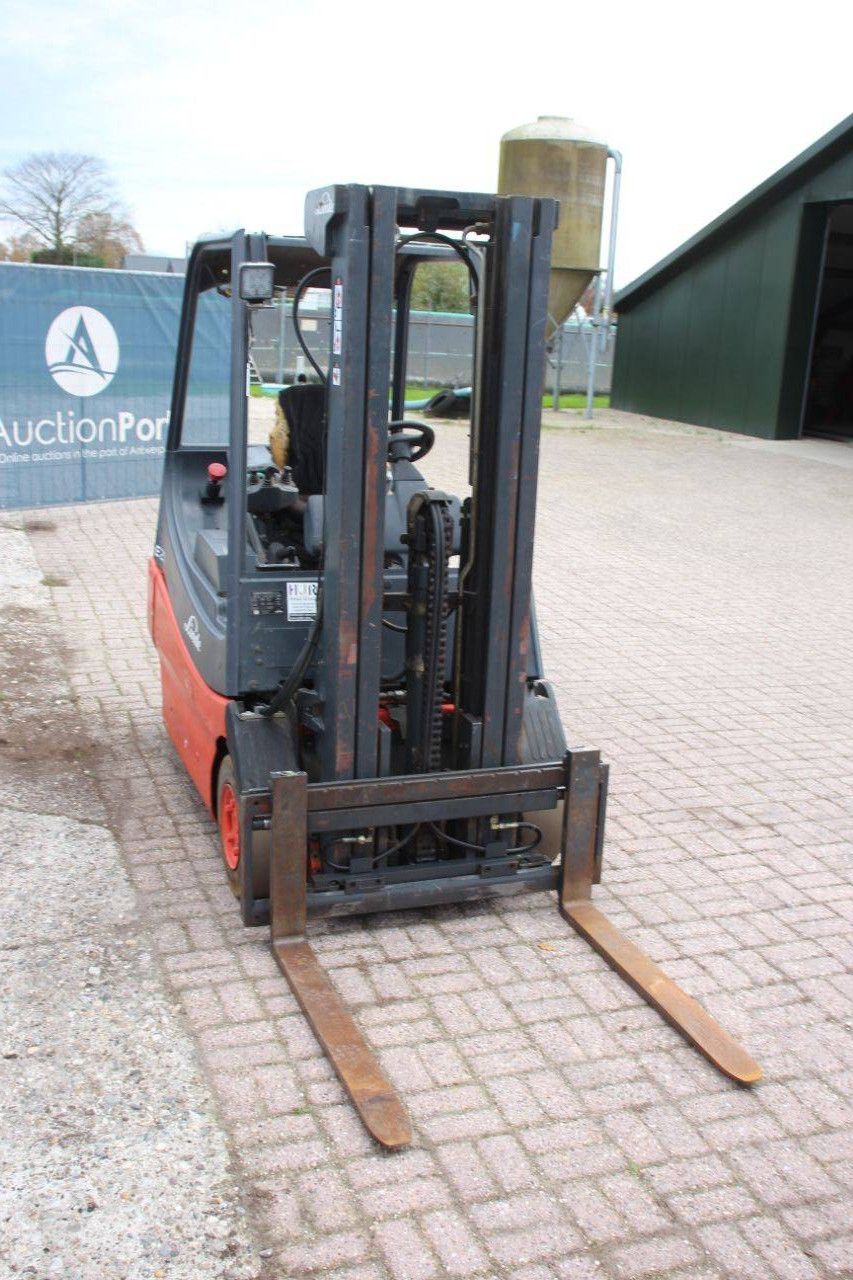 Gabelstapler Linde E20/02 Elektro 2000kg 2006