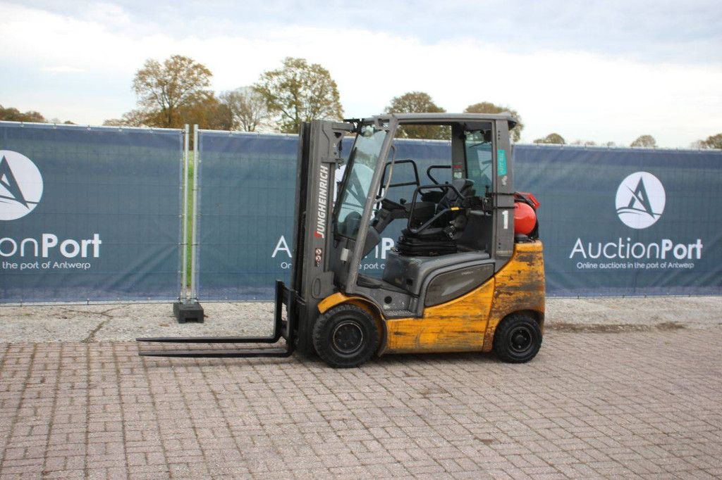 Gabelstapler Jungheinrich TFG 320s LPG 2000kg 4,4m 2018