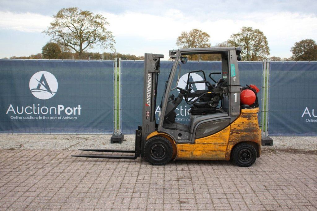 Gabelstapler Jungheinrich TFG 320s LPG 2000kg 4,4m 2018