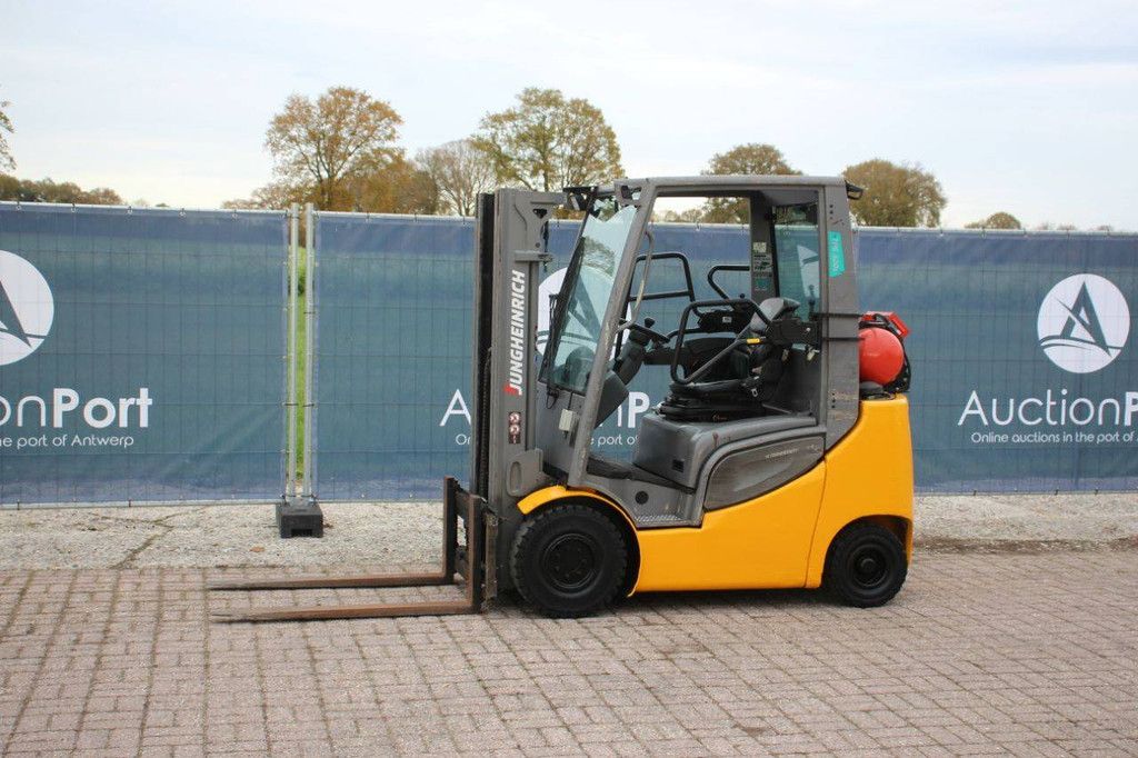 Forklift Jungheinrich TFG 320s LPG 2000kg 4.4m 2018
