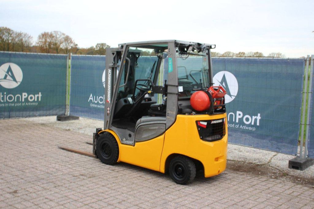 Forklift Jungheinrich TFG 320s LPG 2000kg 4.4m 2018