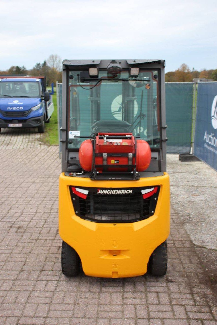 Forklift Jungheinrich TFG 320s LPG 2000kg 4.4m 2018