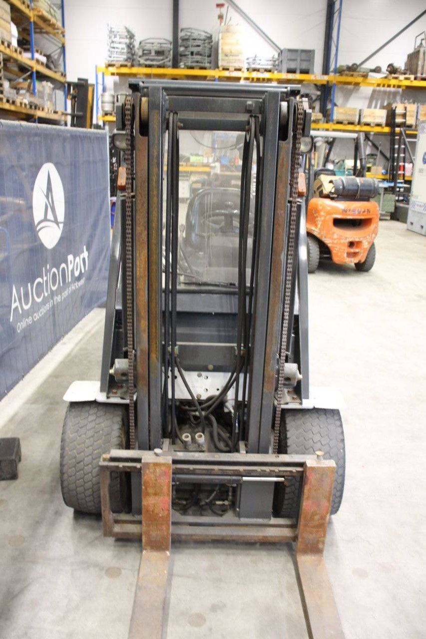 Gabelstapler Nissan O1A15 Diesel 1500 kg 3,0 m 2005