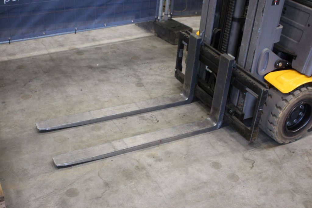 Forklift Jungheinrich EFG220 Electric 1770kg 2017