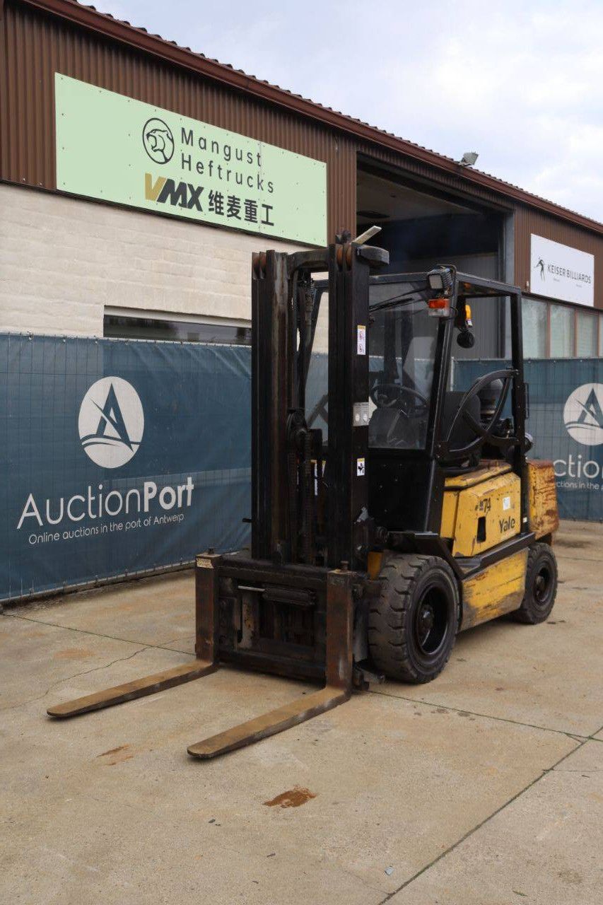 Forklift Yale GDP30TF LPG 2650kg 4.91m 1998