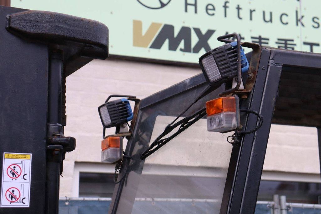 Forklift Yale GDP30TF LPG 2650kg 4.91m 1998