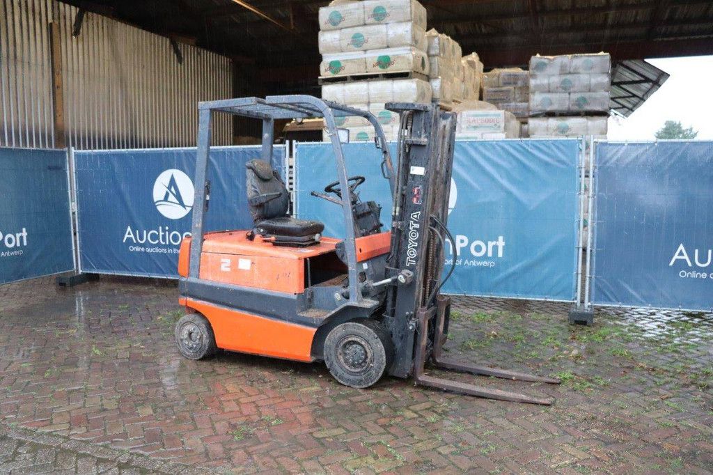 Toyota FBMF25 Elektro-Gabelstapler, 2500 kg