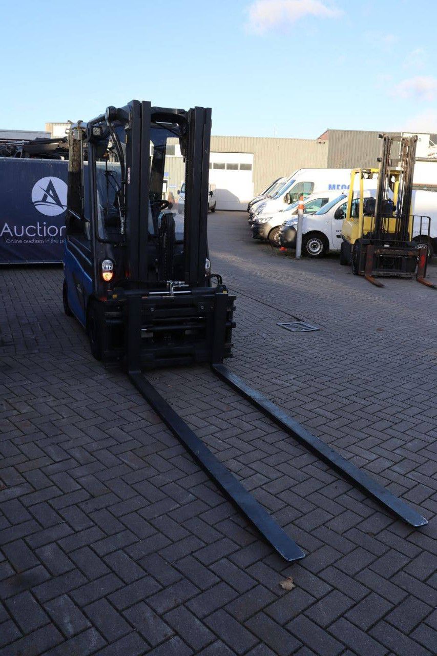 Heftruck Linde E30L-01 Elektrisch 3000kg 8m 2019