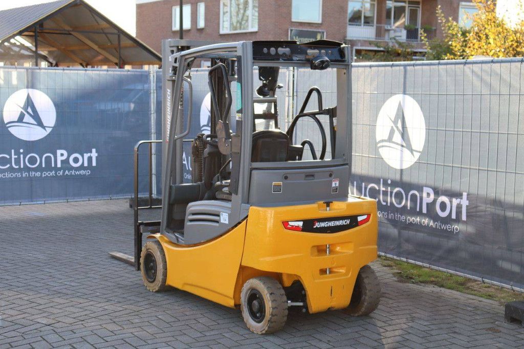 Heftruck Jungheinrich EFG 320 Elektrisch 1790kg 4.64m 2018