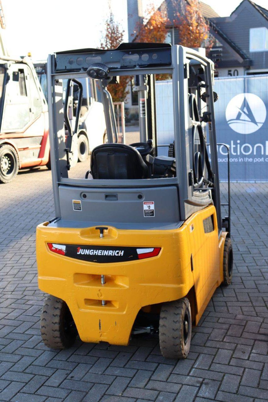 Heftruck Jungheinrich EFG 320 Elektrisch 1790kg 4.64m 2018