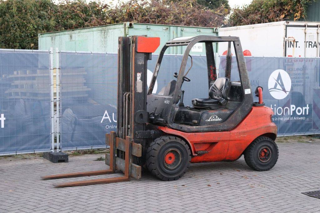 Gabelstapler Linde H30D-03 Diesel 2562 kg 4,64 m