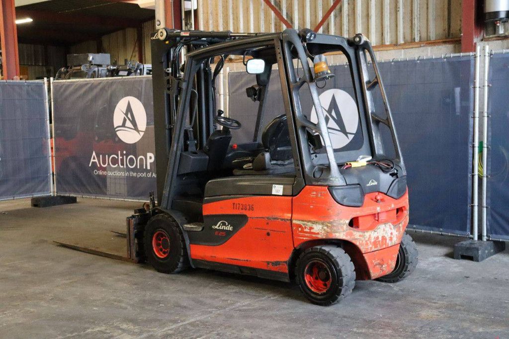 Forklift Linde E25PL Electric 2010kg 4.78m