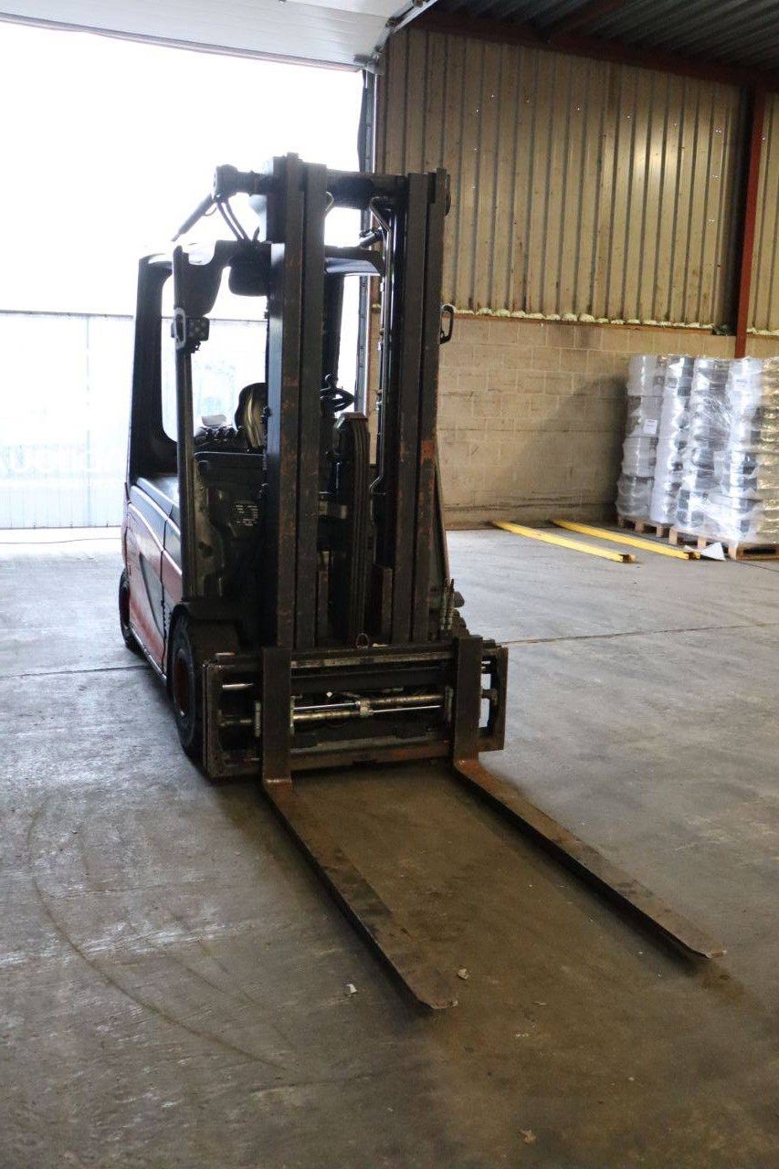Forklift Linde E25PL Electric 2010kg 4.78m