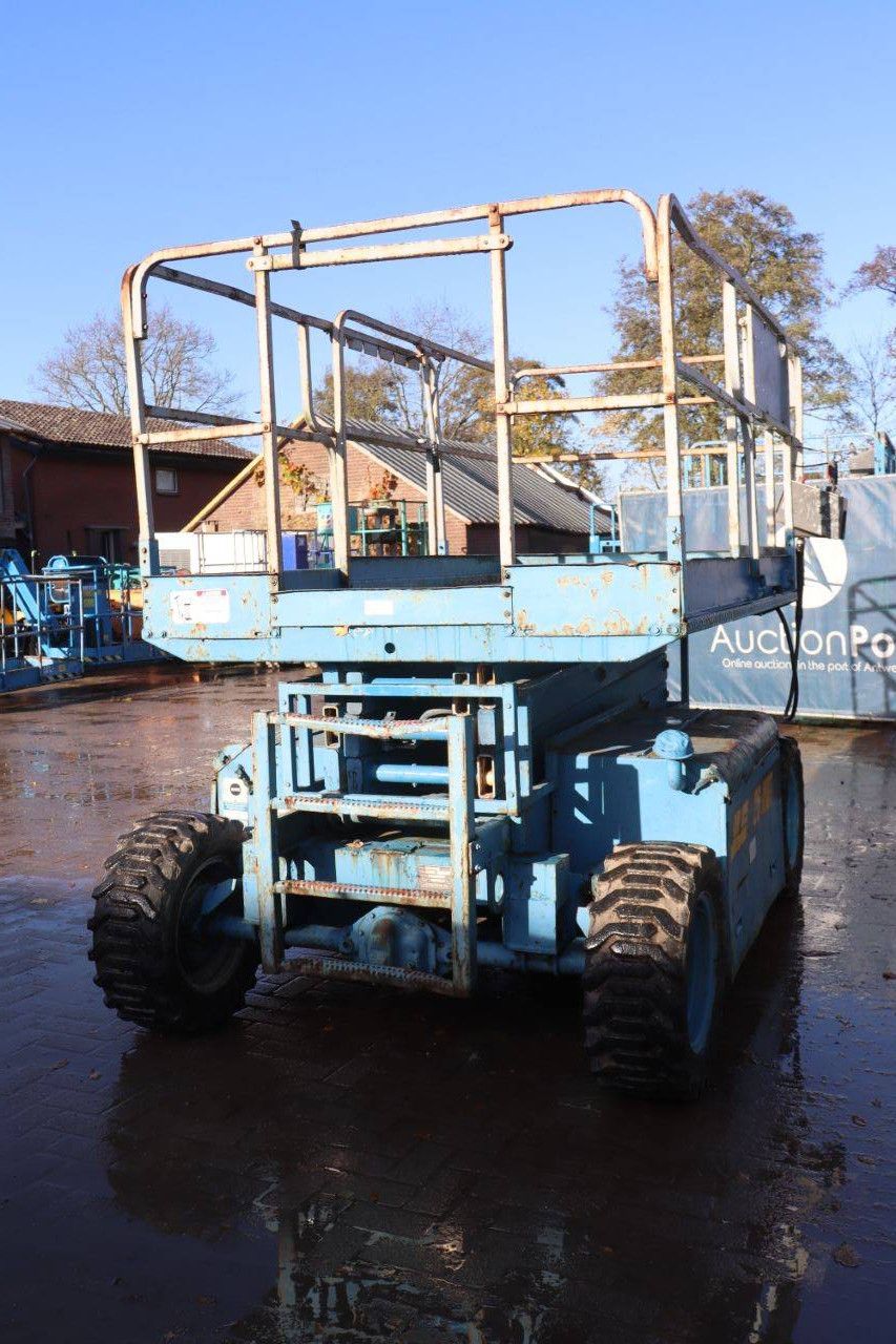 Scissor lift JLG 26 MRT Diesel 9.92m 1999