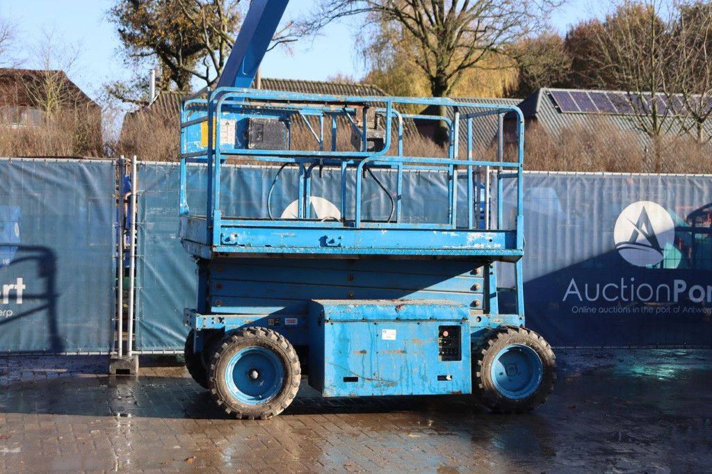 Scherenarbeitsbühne JLG 26-MRT Diesel 9,92 m 1998