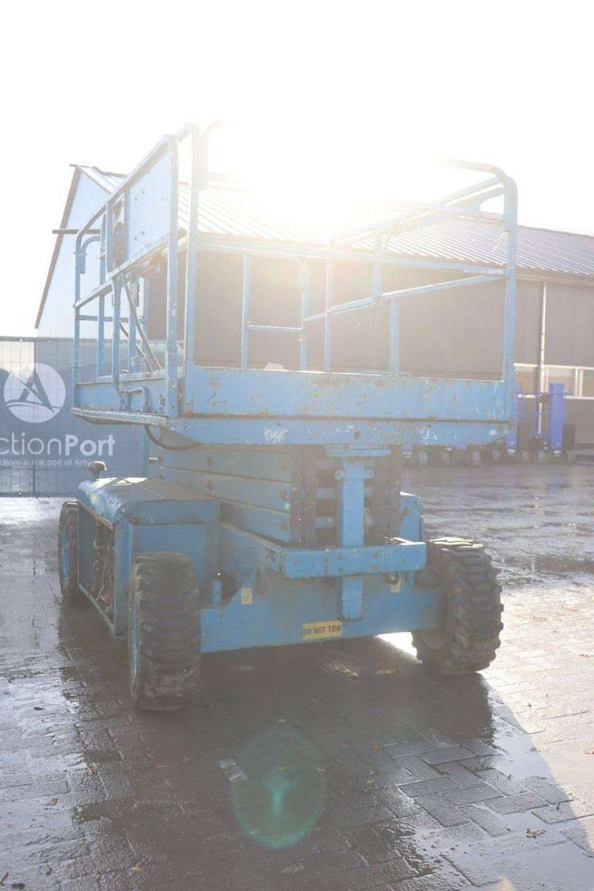 Scherenarbeitsbühne JLG 26-MRT Diesel 9,92 m 1998