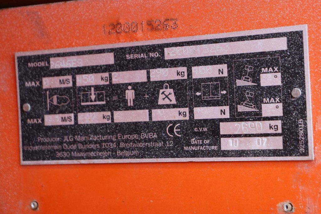 Konvolut von 6 JLG Scherenarbeitsbühnen