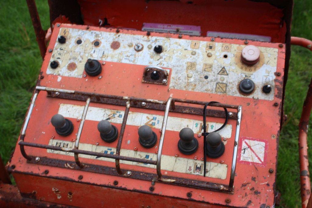 Telescopic boom lift Aichi SR18A Diesel 20m 2006