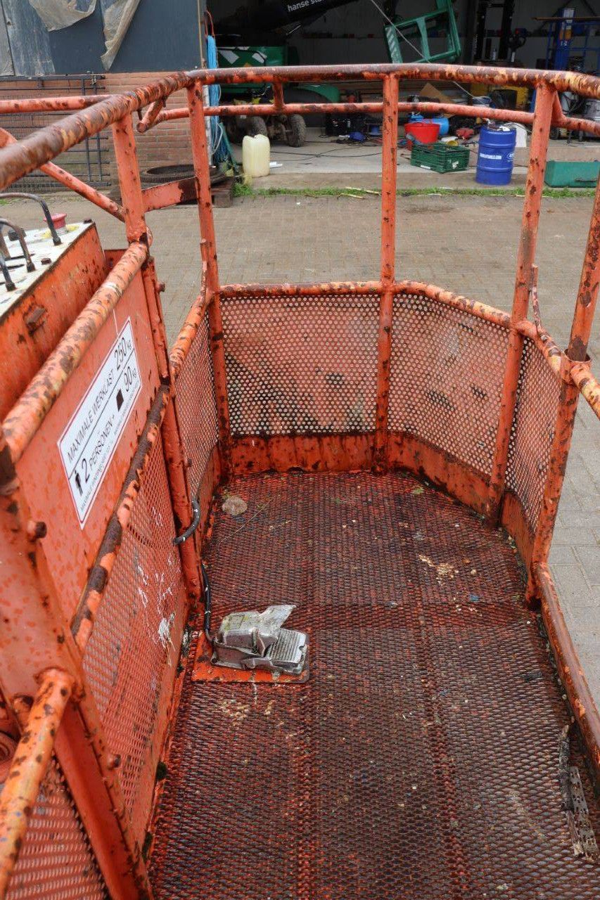 Telescopic boom lift Aichi SR182 Diesel 20m 1997