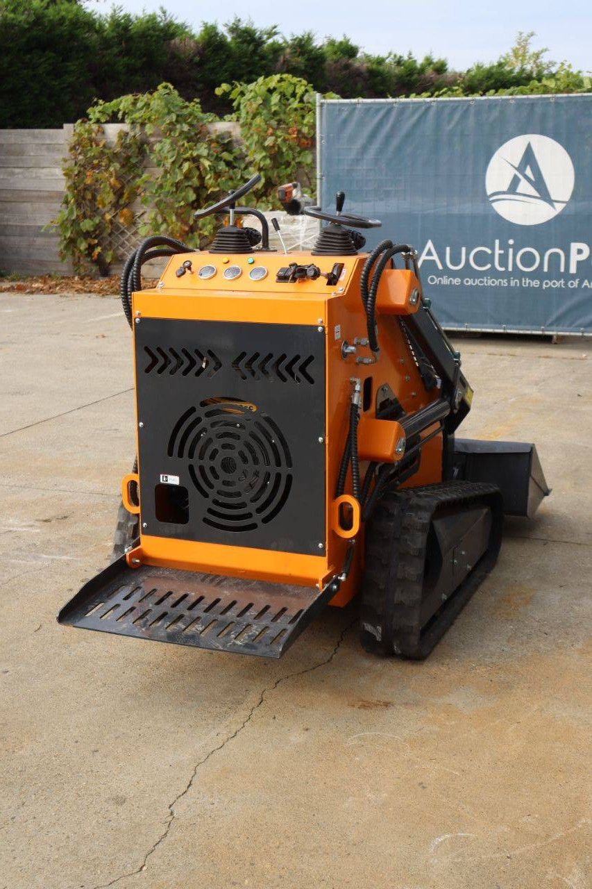 Kniklader LandHero Benzine Nieuw