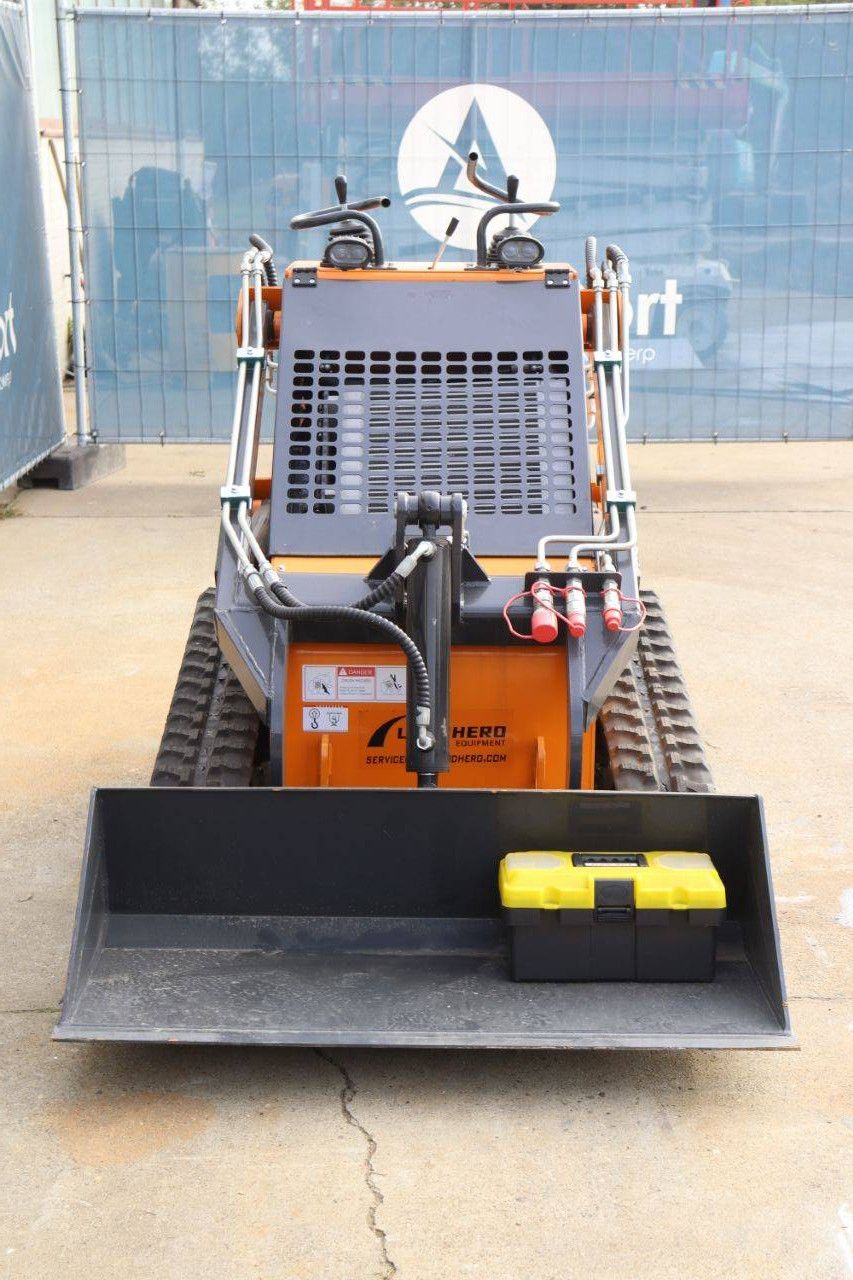 Kniklader LandHero Benzine Nieuw