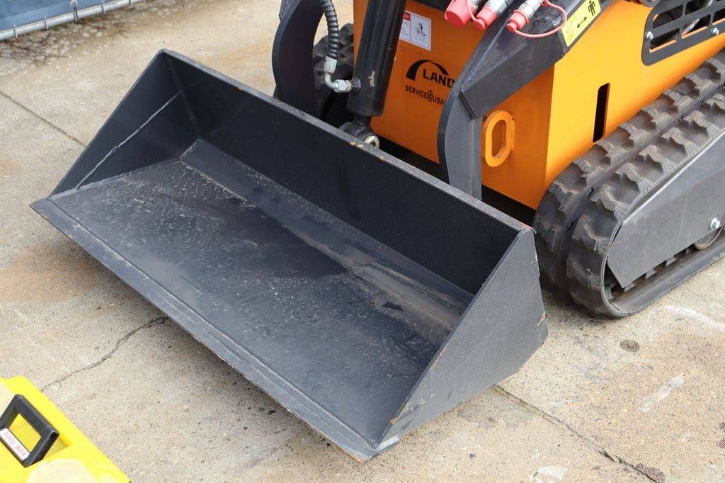 Kniklader LandHero Benzine Nieuw