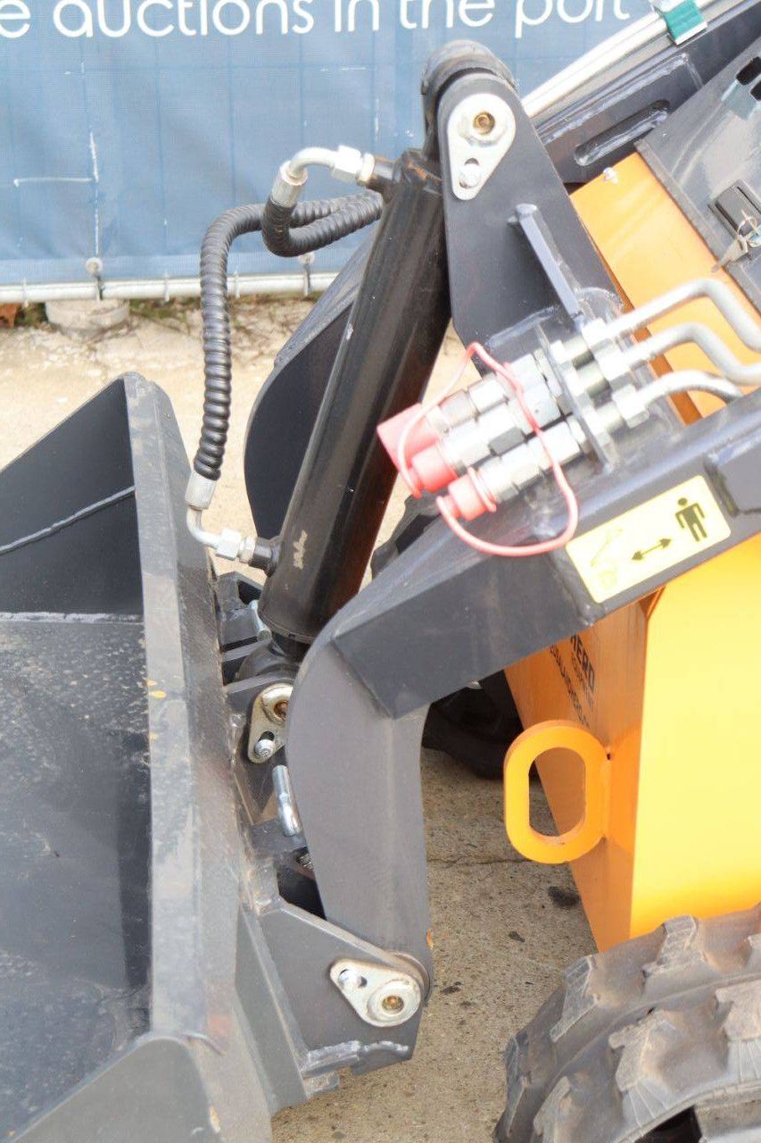 Kniklader LandHero Benzine Nieuw