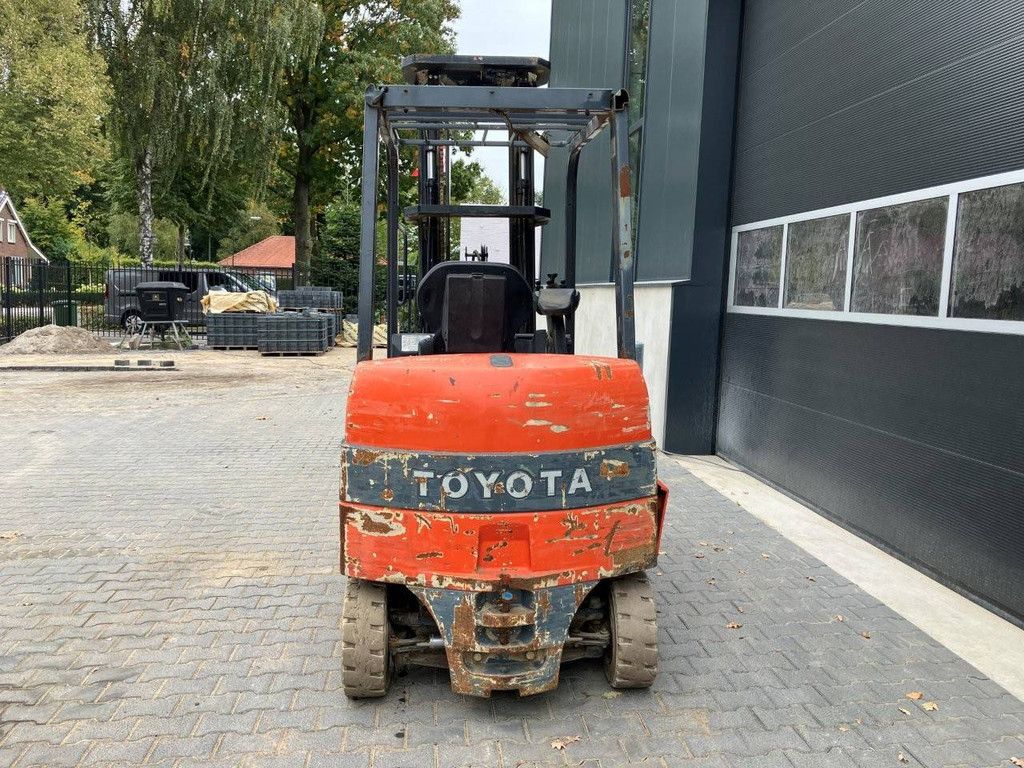 Gabelstapler Toyota 7FBMF30 Elektro 3000 kg 6,0 m 2009