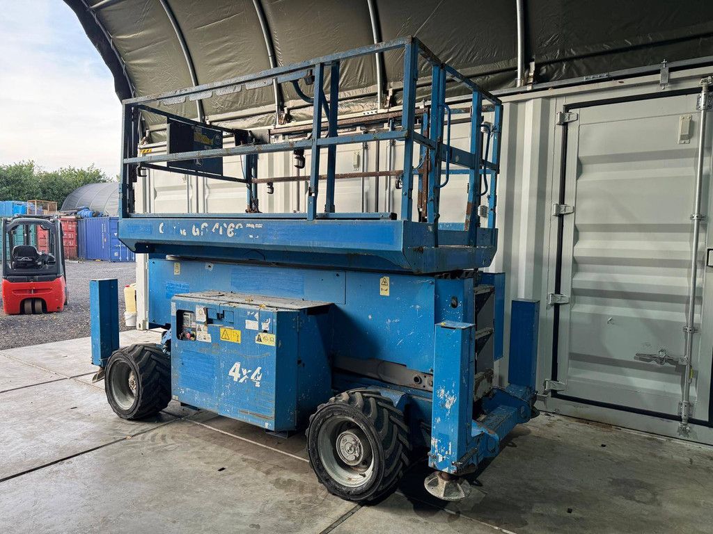 Scissor lift Genie GS-4069 RT Diesel 14.30m 2012