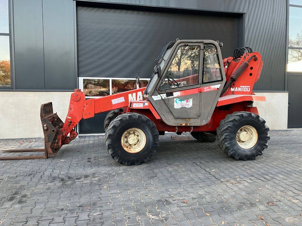 Manitou MT930CP Diesel-Teleskoplader 3000 kg 9 m